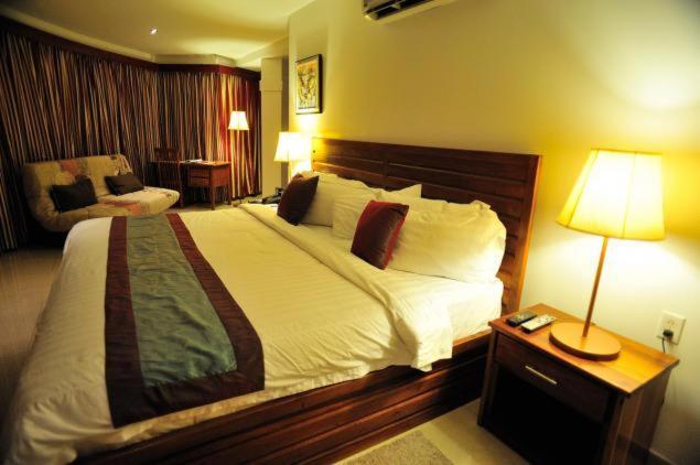 Tropical Keys Hotel Paramaribo Buitenkant foto